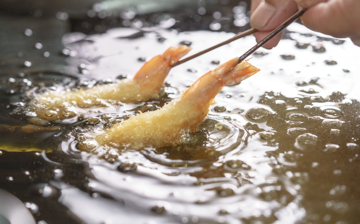 風味よく軽い食感を生み出す”香味油”